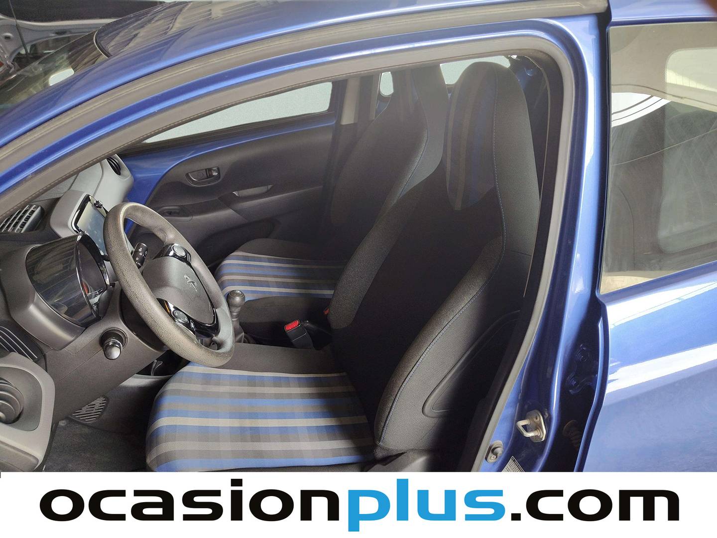 Foto asientos delanteros Peugeot 108 Peugeot 108 1.0 VTi Active (72 CV)