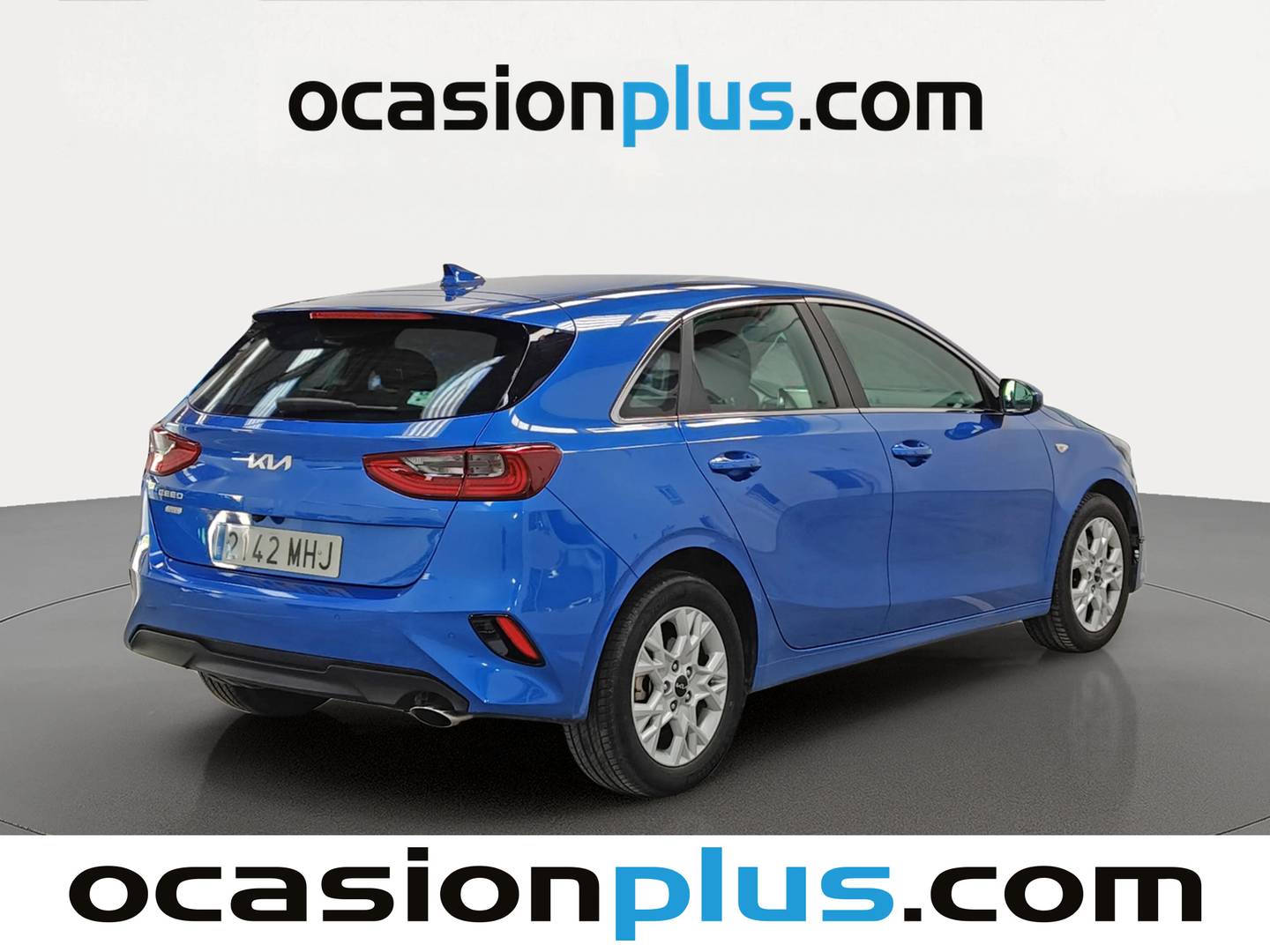 Foto trasera KIA Ceed Kia Ceed 1.6 MHEV iMT Drive (136 CV) derecha