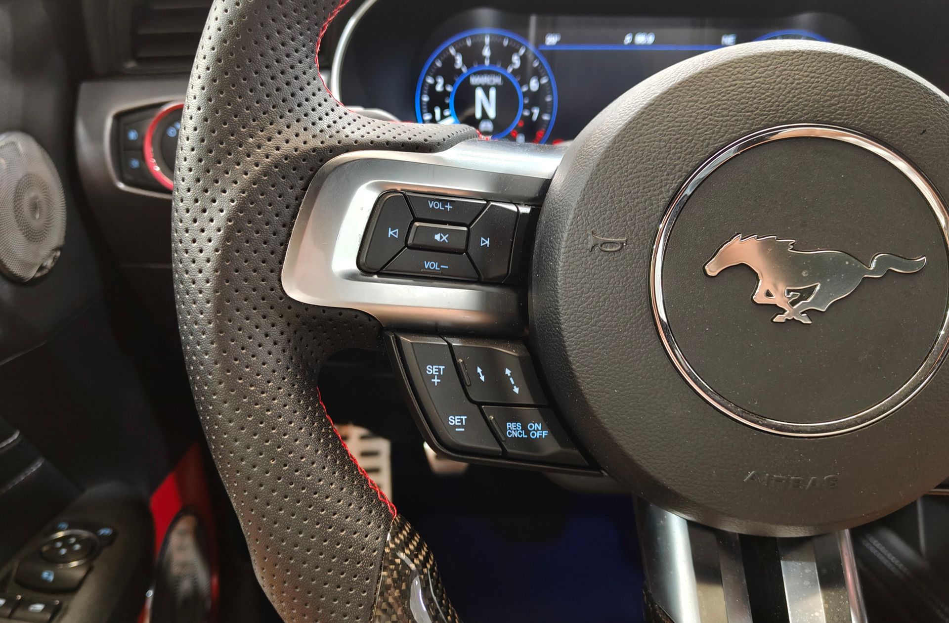 Ford Mustang 5.0 Ti-VCT V8 Mustang GT Fastback - foto 28