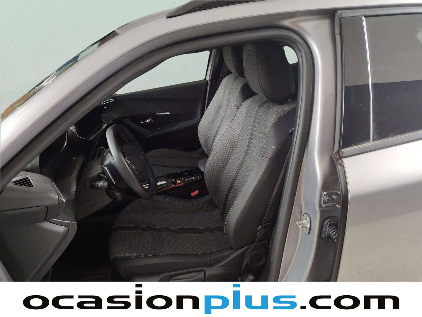 Foto asientos delanteros Peugeot 2008 Peugeot 2008 Allure Hybrid eDCS6 (145 CV)