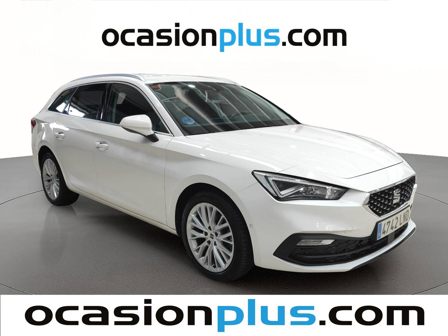 Foto delantera Seat León Seat León ST 1.4 e-Hybrid S&S Xcellence Go L DSG (204 CV) derecha