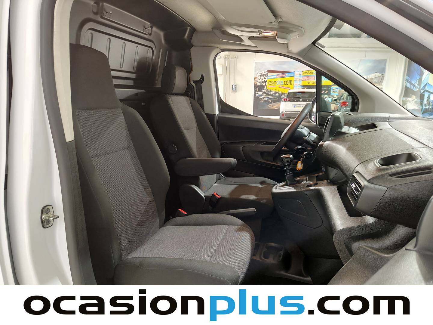 Foto asientos delanteros Fiat Doblò Fiat Dobló Cargo BlueHDi 100 L1H1 1000kg (102 CV)