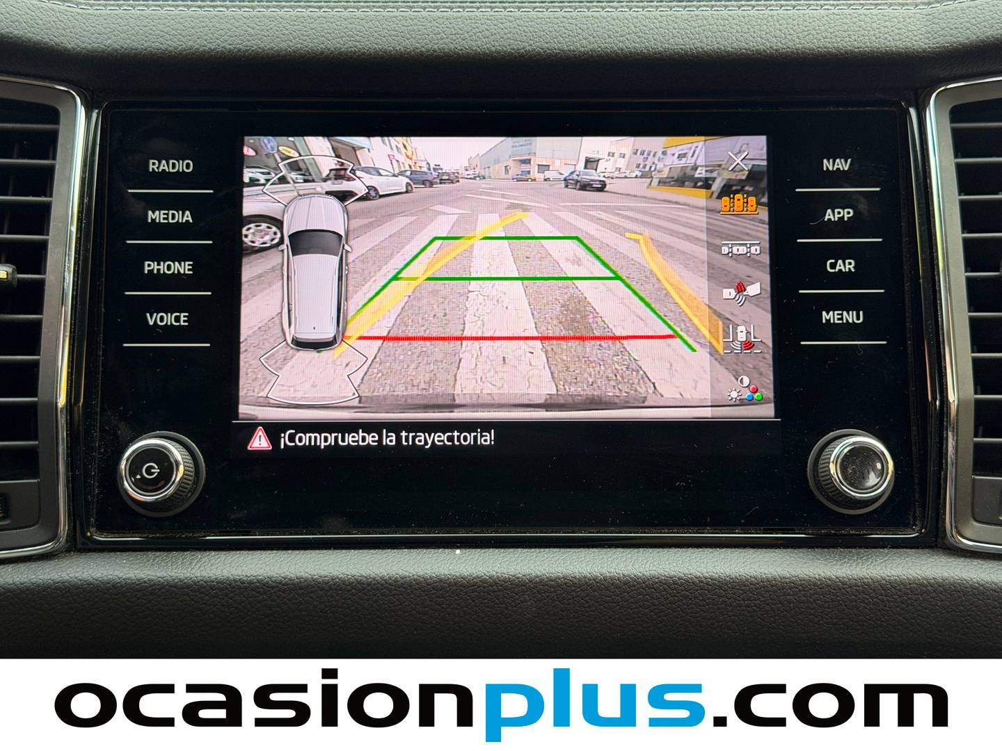 Extras y acabados del Skoda Kodiaq Skoda Kodiaq 1.5 TSI Ambition 4x2 DSG  (150 CV) 7 Plazas