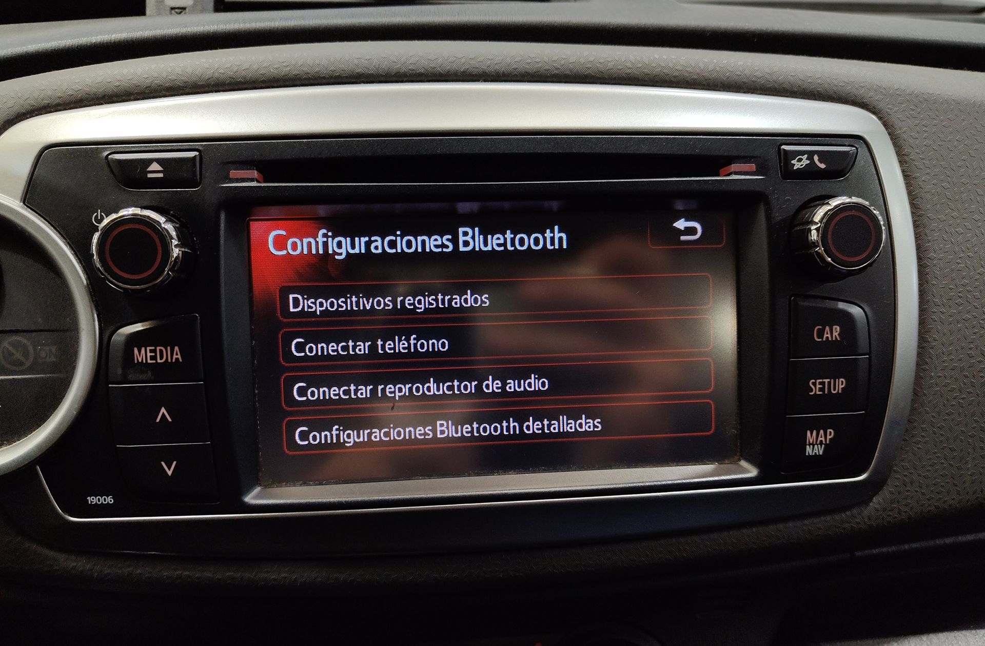 Toyota Yaris 100 Active MultiDrive - foto 31