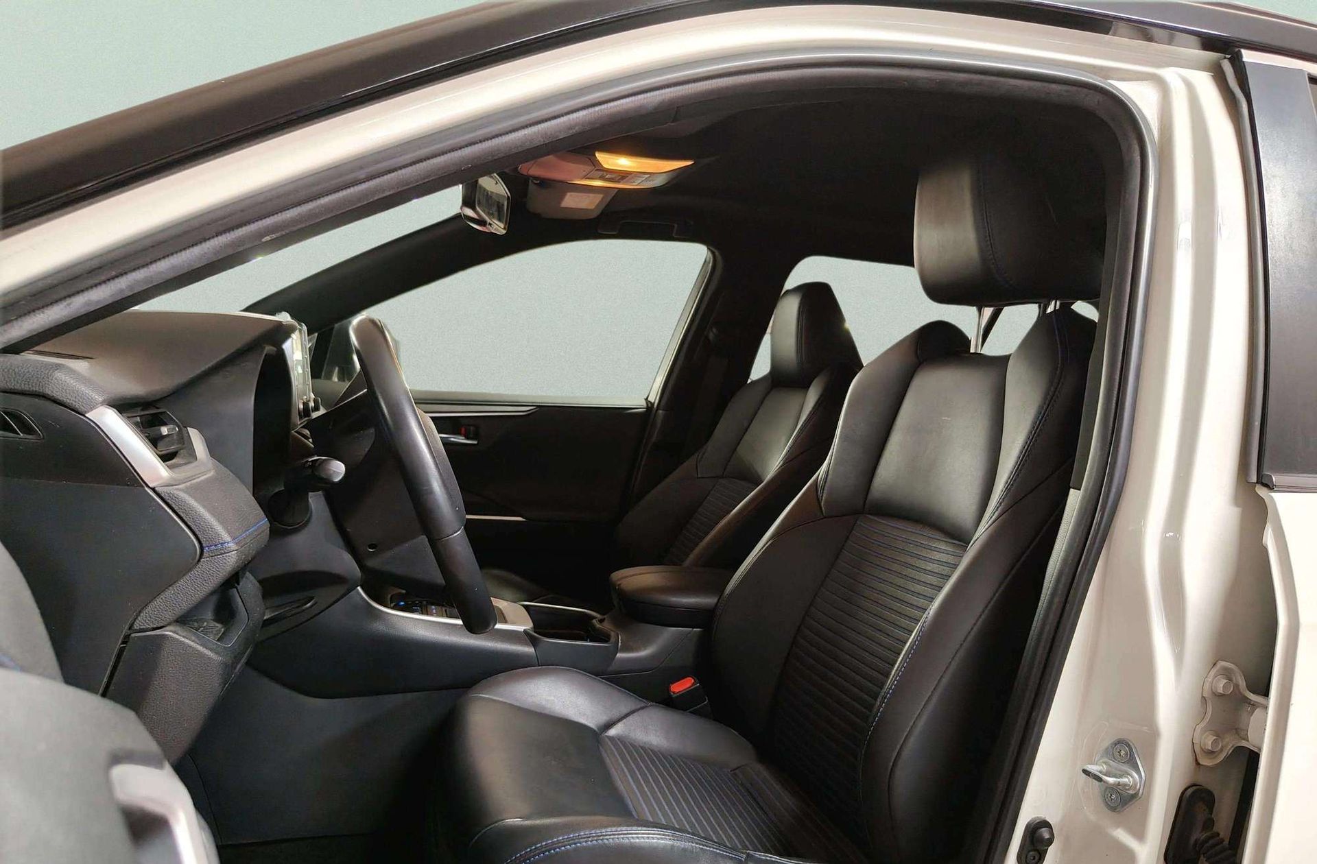 Toyota RAV4 2.5 hybrid 220H Style e-CVT - foto 12