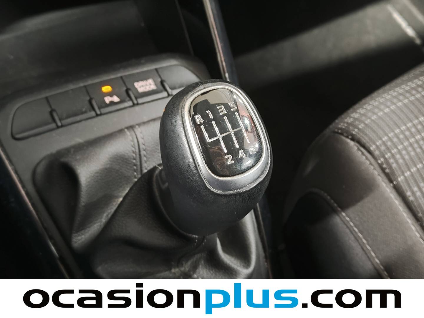 Foto KIA Stonic Kia Stonic 1.0 T-GDi MHEV Drive iMT (120 CV)