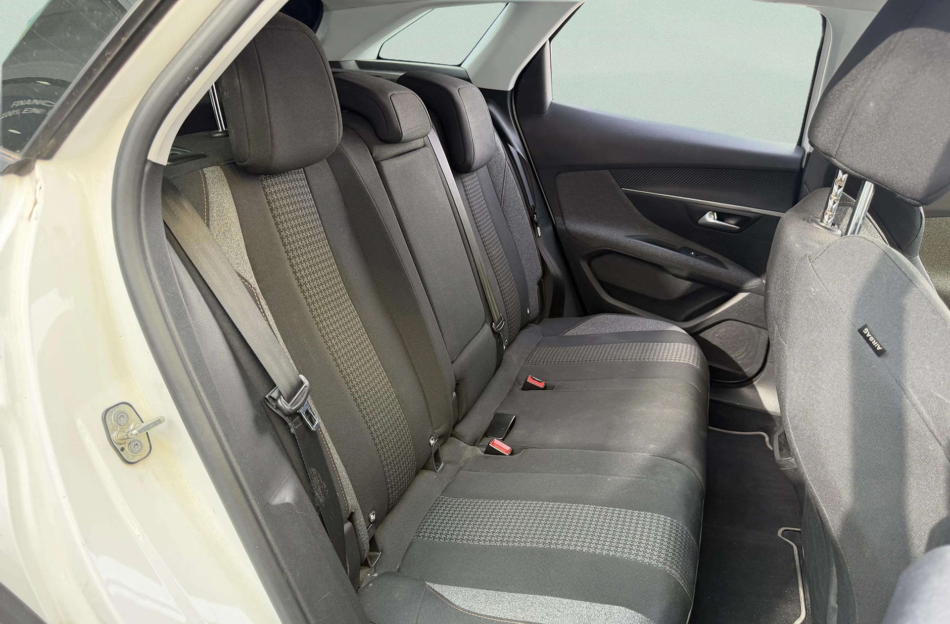 Peugeot 3008 PureTech 130 Active - foto 15