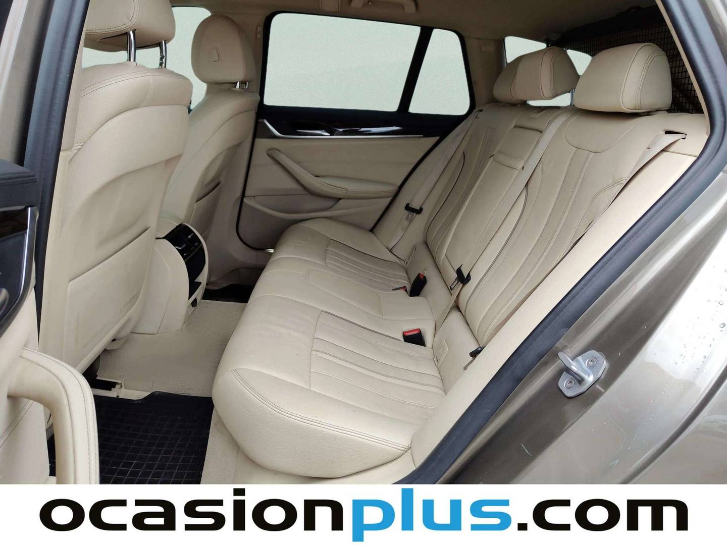 Foto asientos traseros BMW Serie 5 BMW Serie 5 520d Touring  (190 CV)