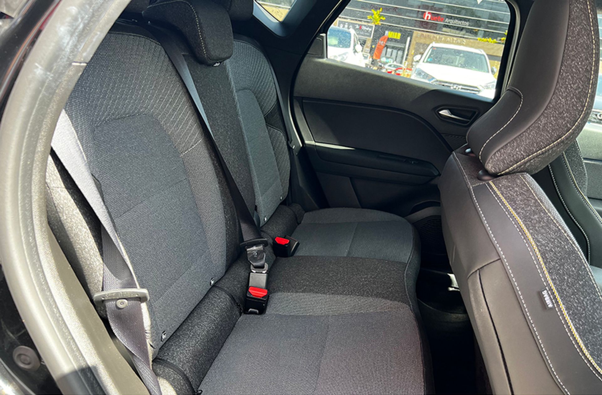Renault Captur Techno TCe GPF - foto 15