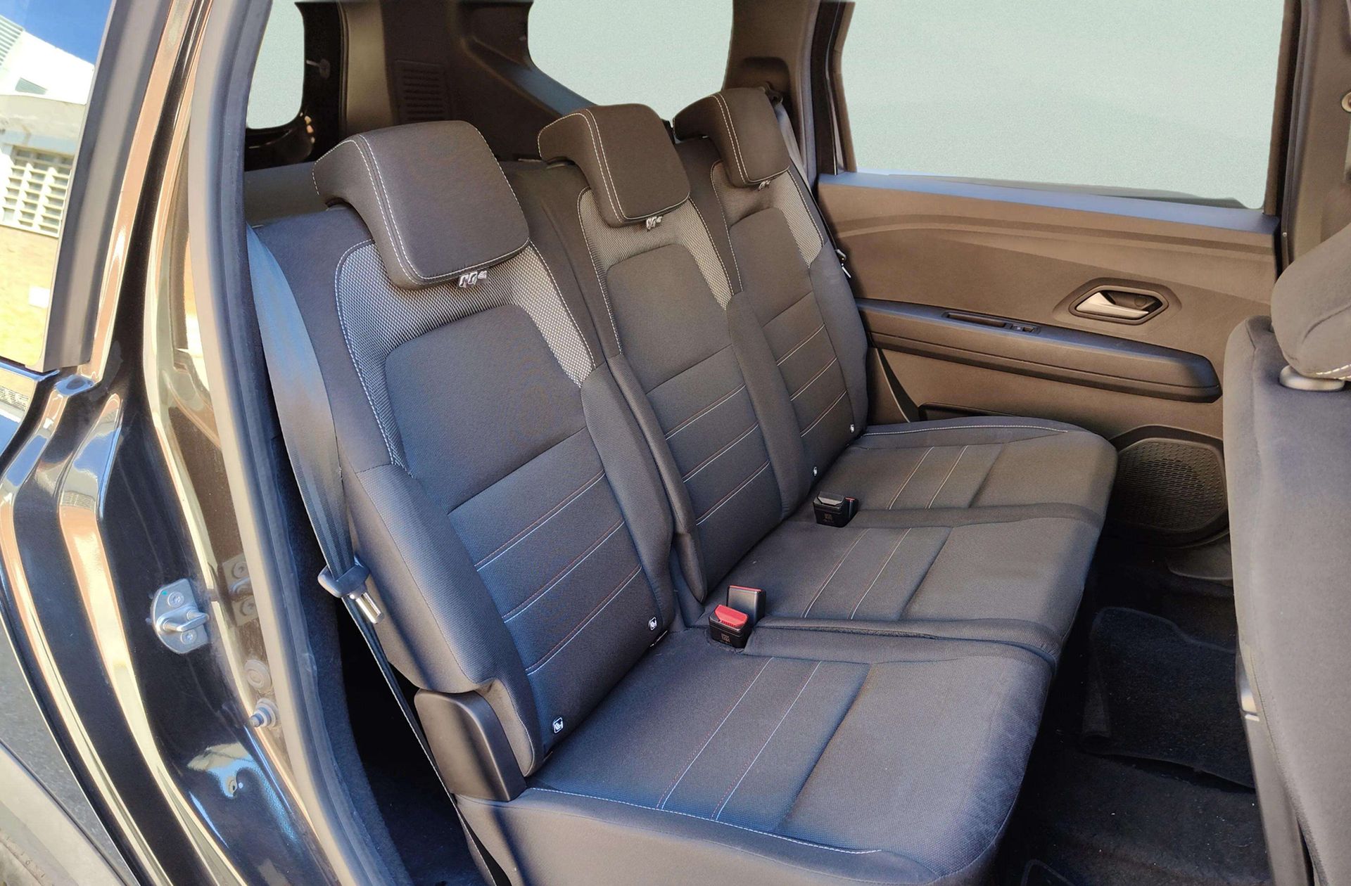 Dacia Jogger Serie Limitada Extreme Go ECO-G 5 plazas - foto 17