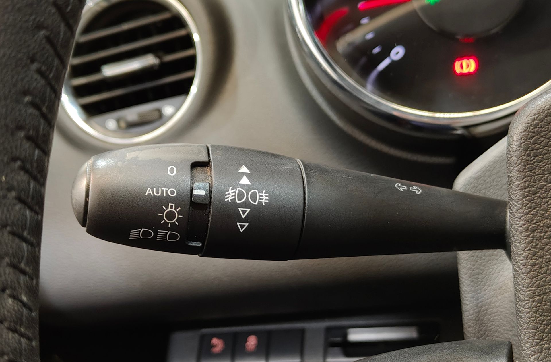 Peugeot 5008 1.6 HDi FAP Active 7 plazas - foto 21