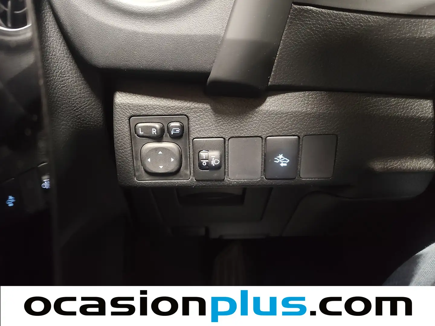 Foto Toyota Auris Toyota Auris 140H Hybrid Feel! (136 CV)