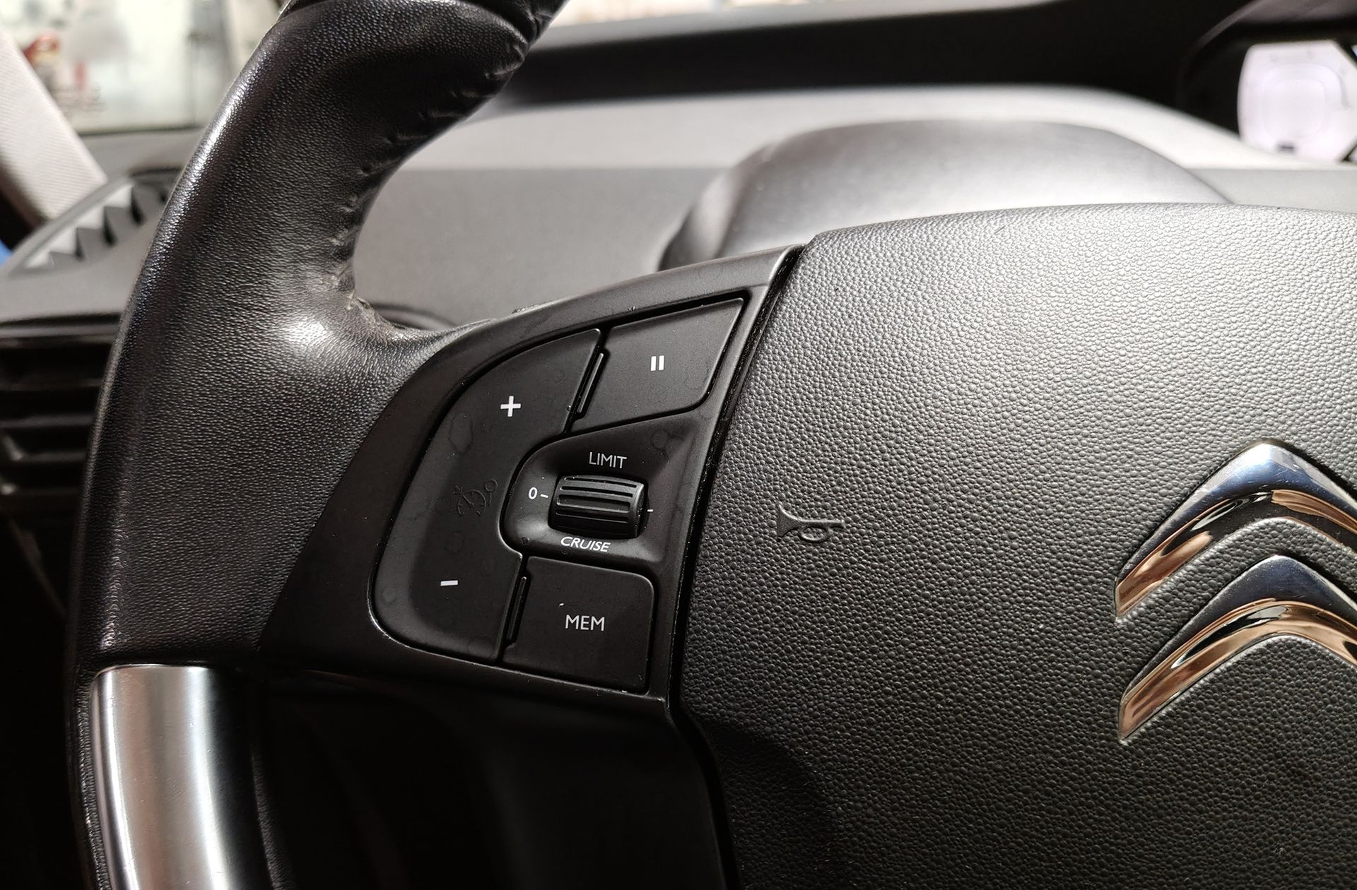 Citroën C4 Picasso PureTech 130 Seduction - foto 22
