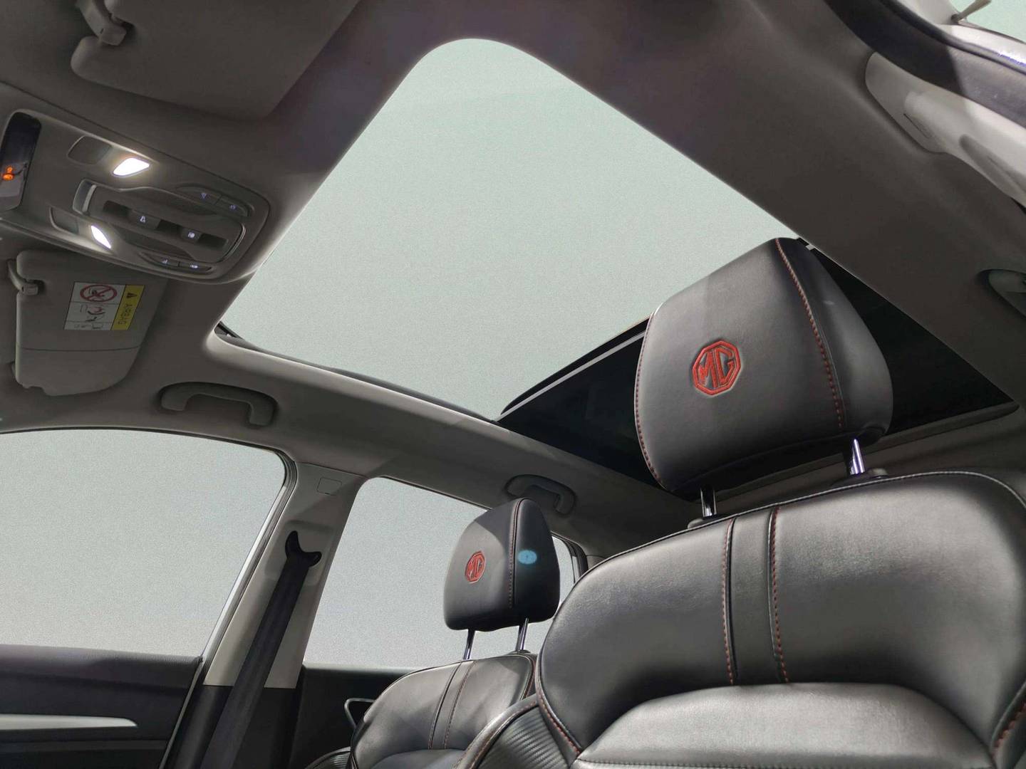 Foto MG ZS MG ZS MG ZS 1.0T Luxury (111 CV)