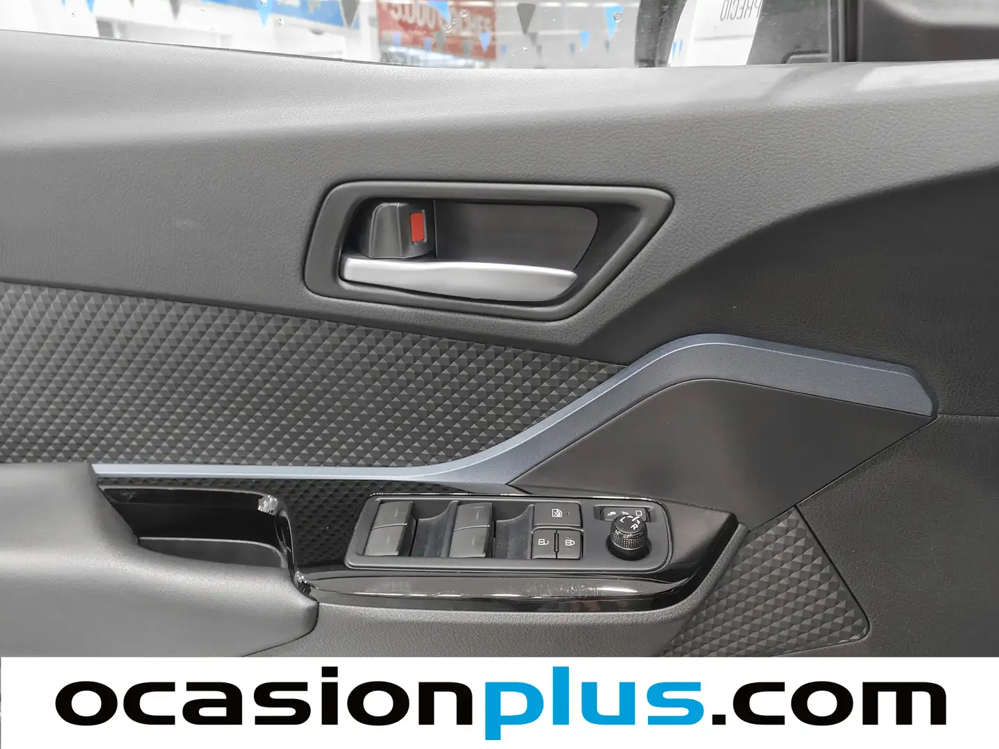 Foto Toyota C-HR Toyota C-HR 180H Advance  (184 CV)