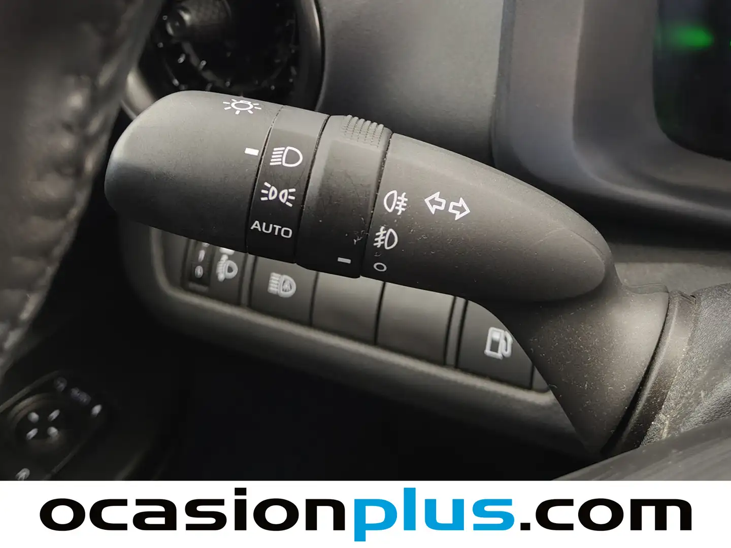 Foto Toyota C-HR Toyota C-HR 200H Advance (184 CV)