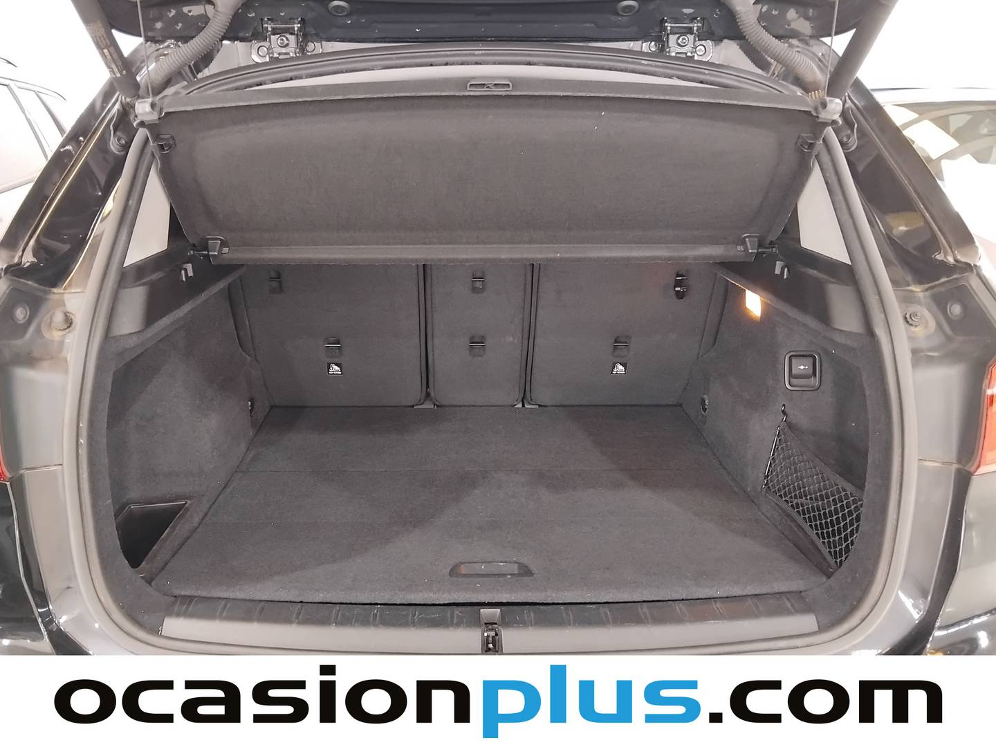 Fotos maletero BMW X1 BMW X1 sDrive18d (150 CV)