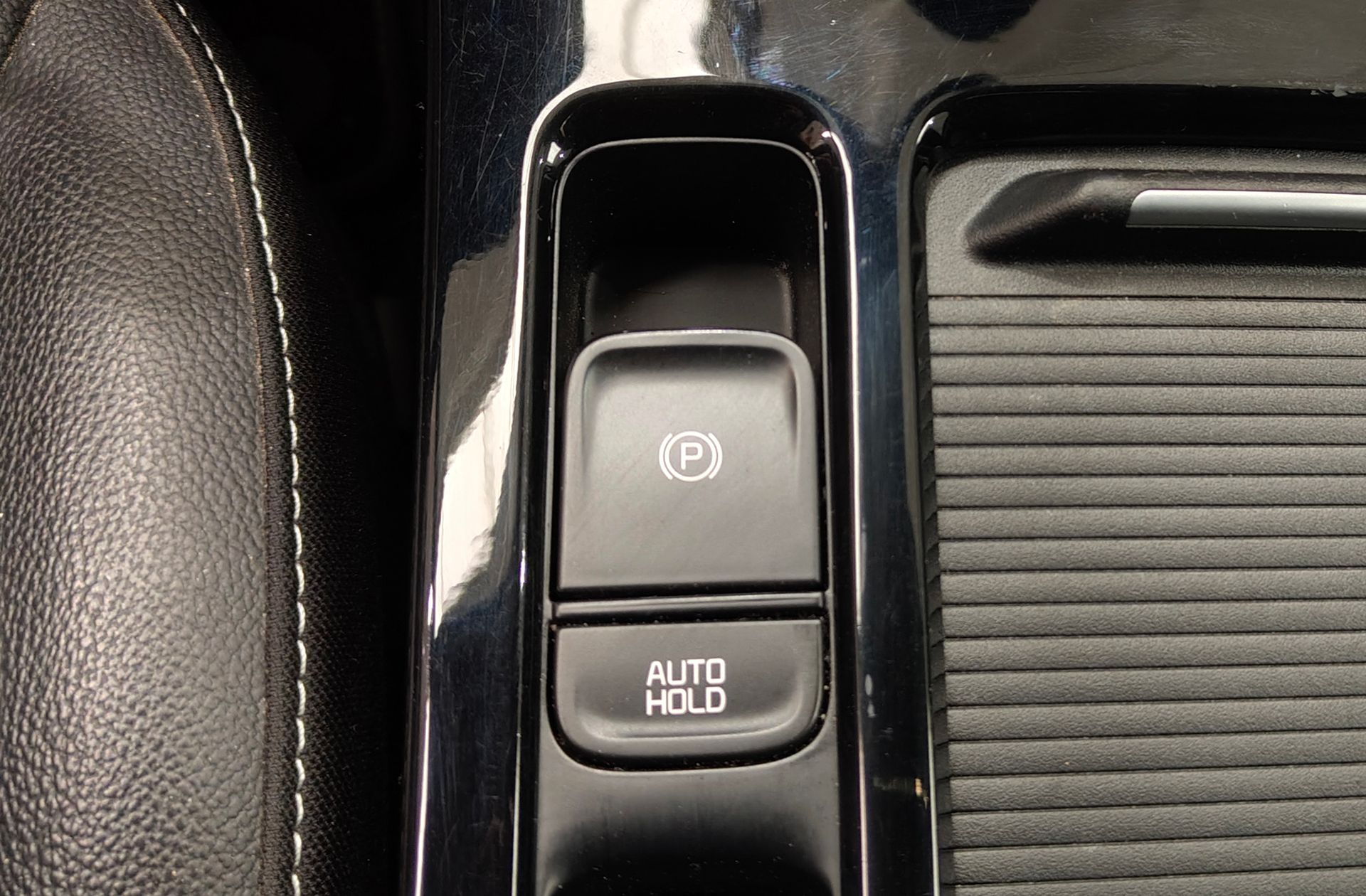 Kia XCeed 1.5 MHEV iMT Tech - foto 33