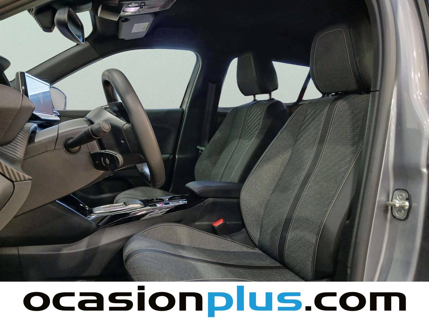 Foto asientos delanteros Peugeot 2008 Peugeot 2008 Allure Hybrid eDCS6 (145 CV)