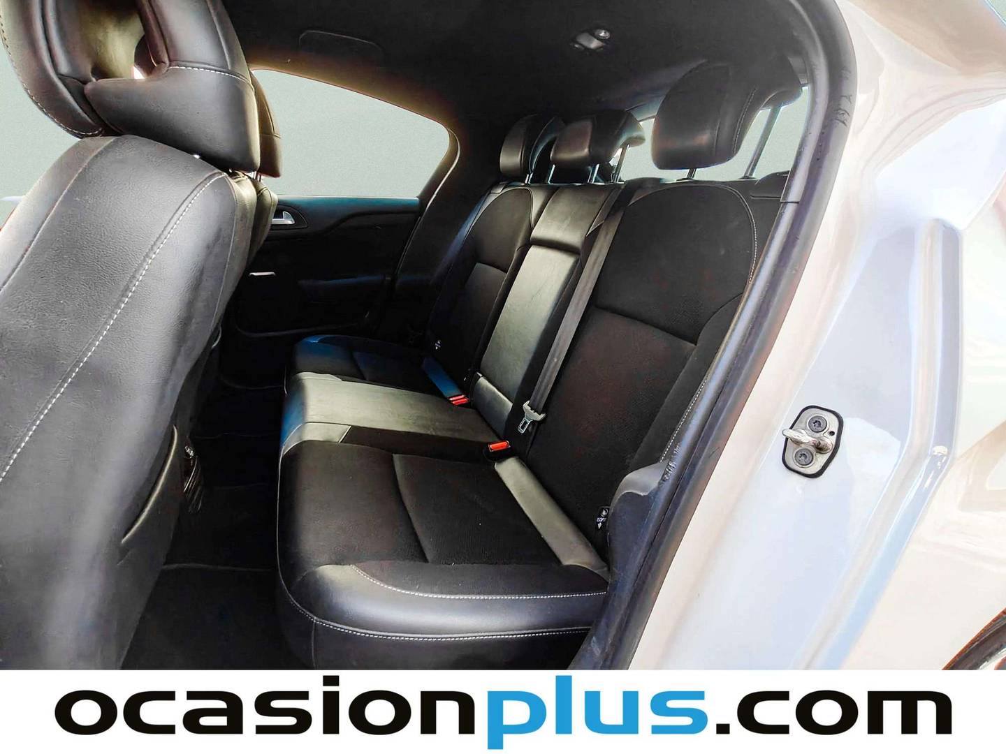 Foto asientos traseros Citroën DS4 Citroen DS4 2.0 HDi Style (163 CV)