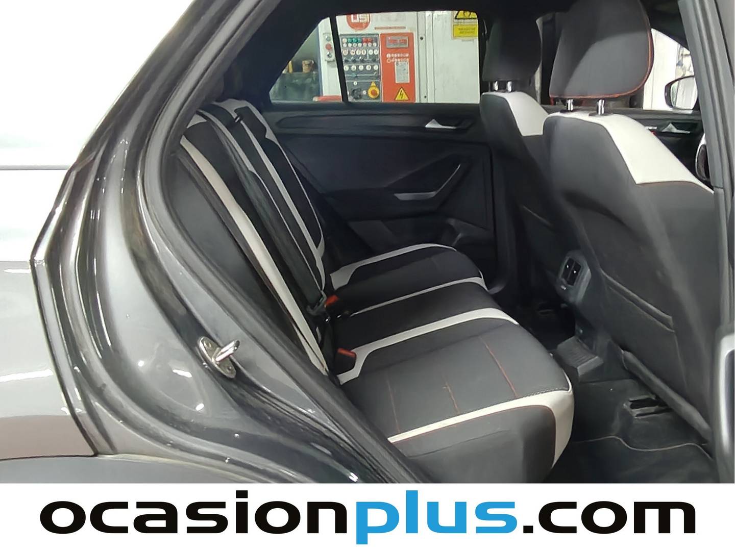 Foto Volkswagen T-Roc Volkswagen T-Roc Sport 1.0 TSI (115 CV)