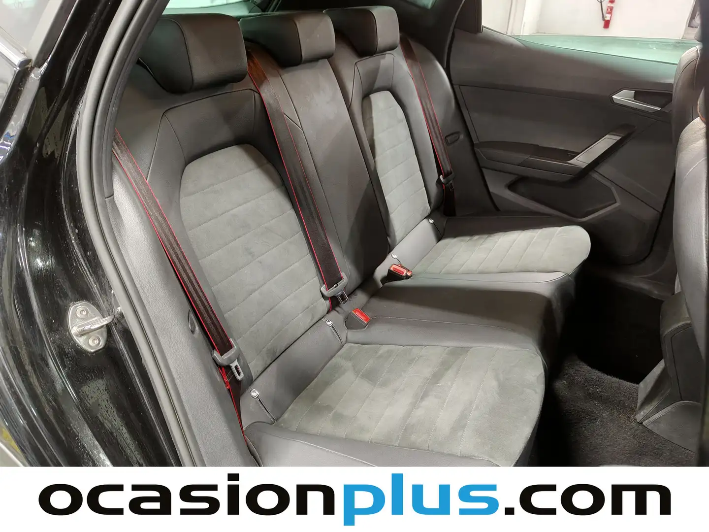 Foto Seat Arona SEAT Arona 1.5 TSI FR XL DSG (150 CV)