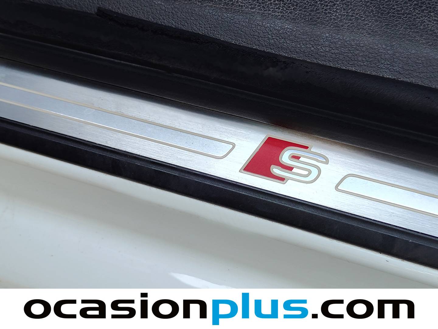 Equipamiento del Audi A4 Audi A4 S line edition 2.0 TDI (150 CV)