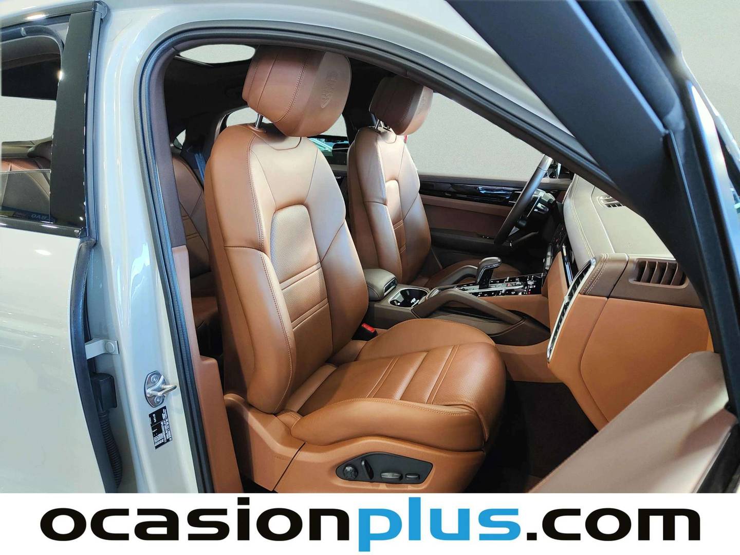 Foto Porsche Cayenne Coupé Porsche Cayenne Coupé E-Hybrid (462 CV)