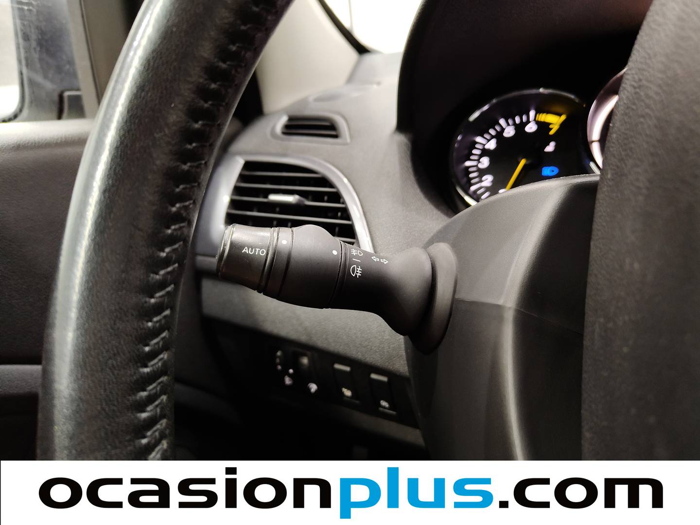 Equipamiento del Renault Mégane Renault Megane Limited Energy S&S TCe (115 CV)