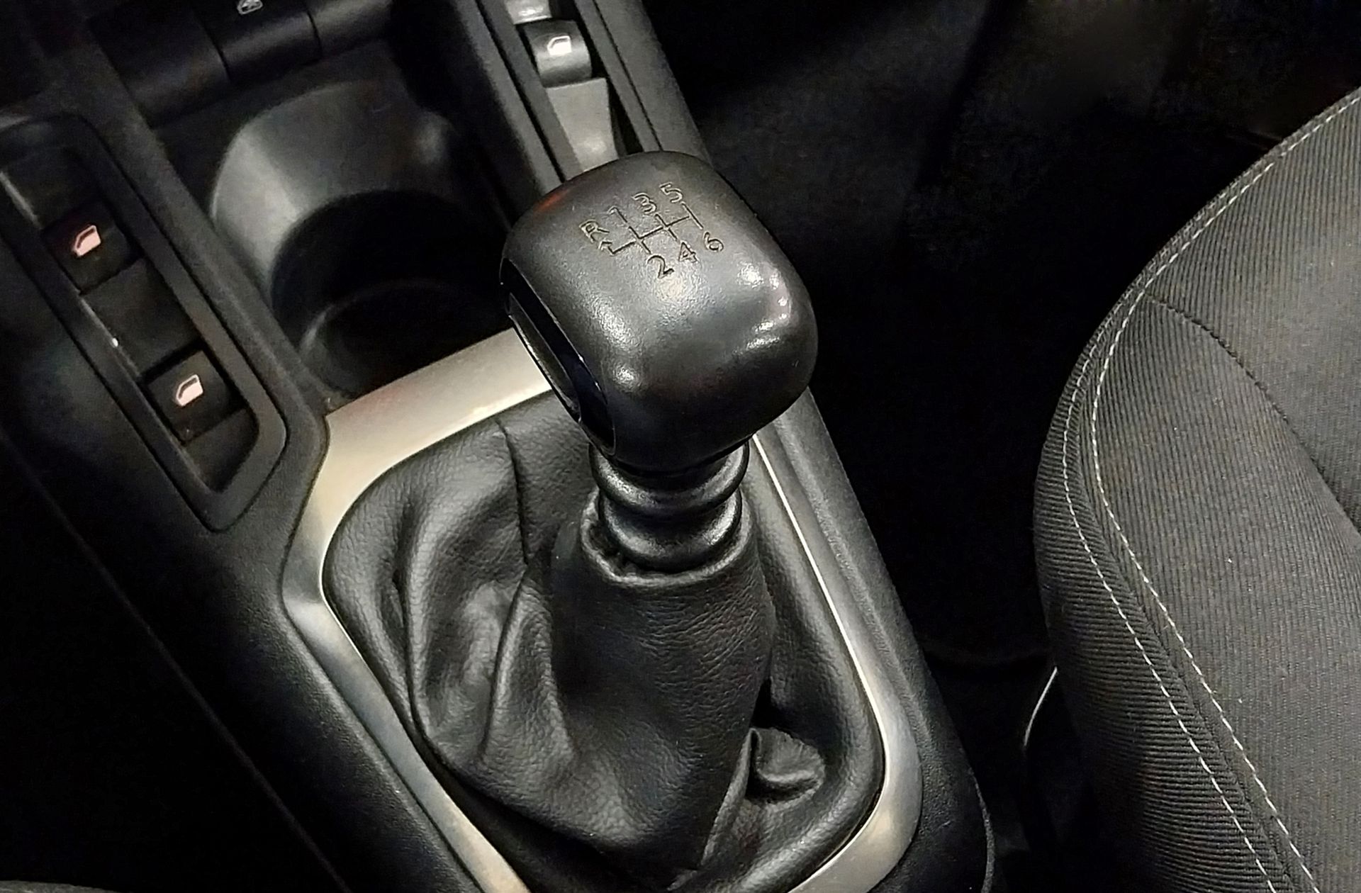 Citroën C-Elysée BlueHDi 100 Shine - foto 5