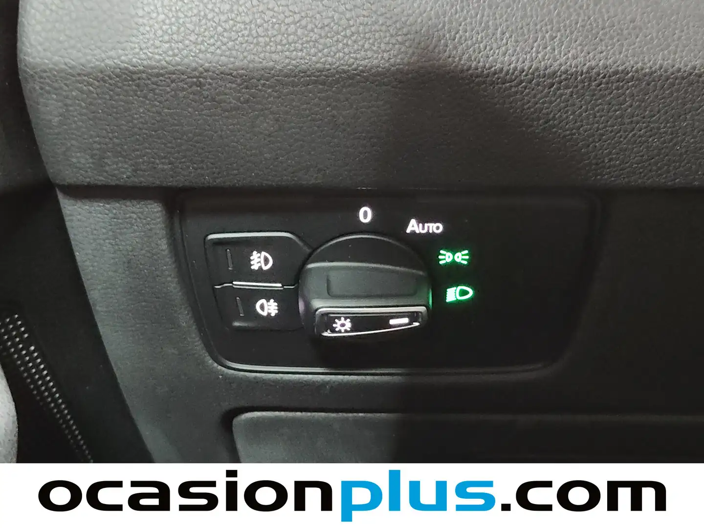 Foto Volkswagen Passat Volkswagen Passat R-Line 2.0 TDI (150 CV) DSG