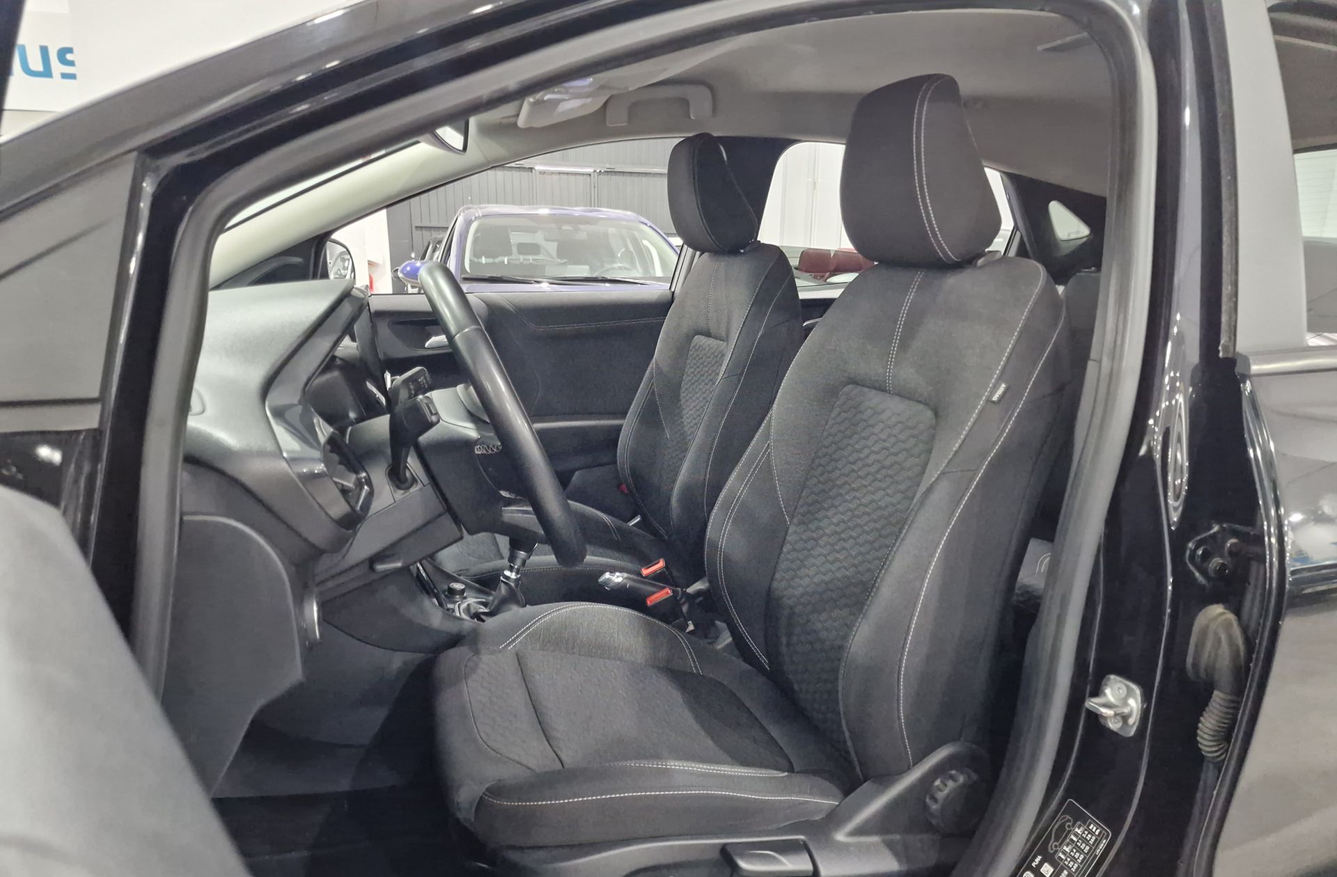 Ford Puma 1.0 EcoBoost MHEV Titanium Design - foto 11