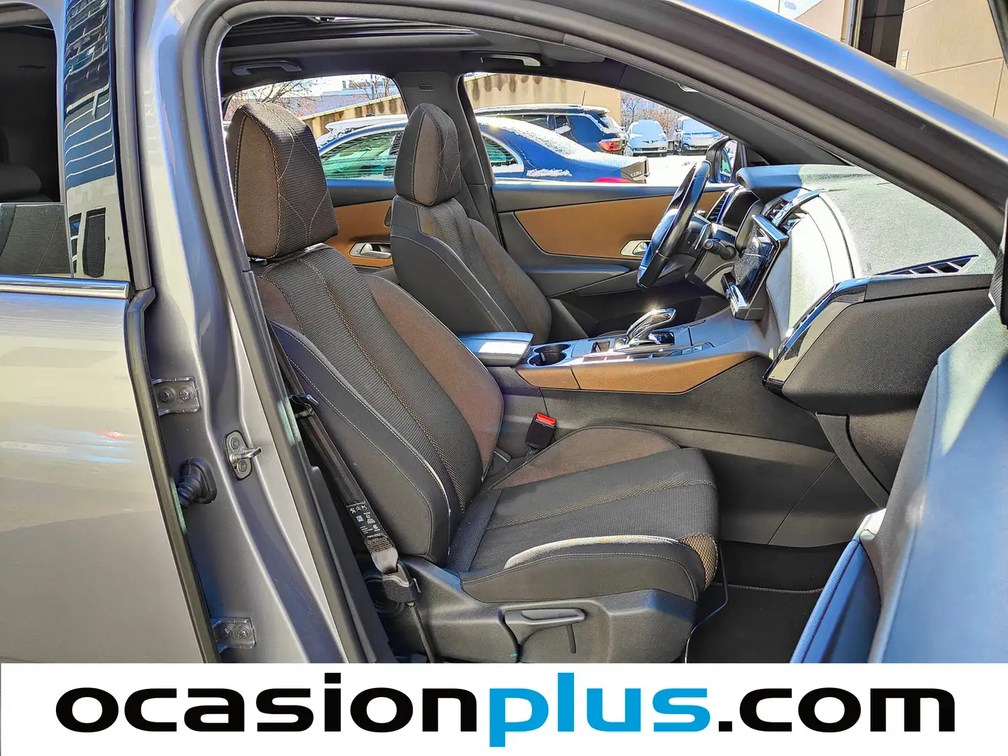 Foto DS DS 7 Crossback DS DS7 Crossback BlueHDi 130 DE Bastille + AT (130 CV)