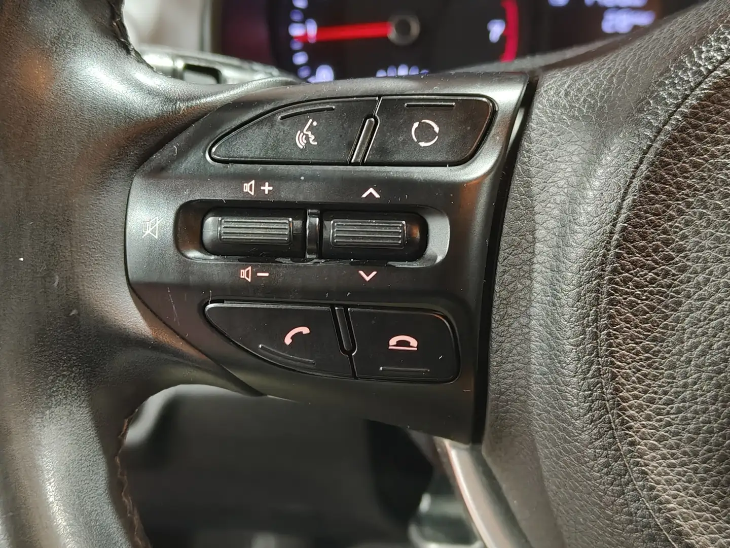 Foto KIA Stonic Kia Stonic 1.2 CVVT Concept Eco-Dynamic (84 CV)