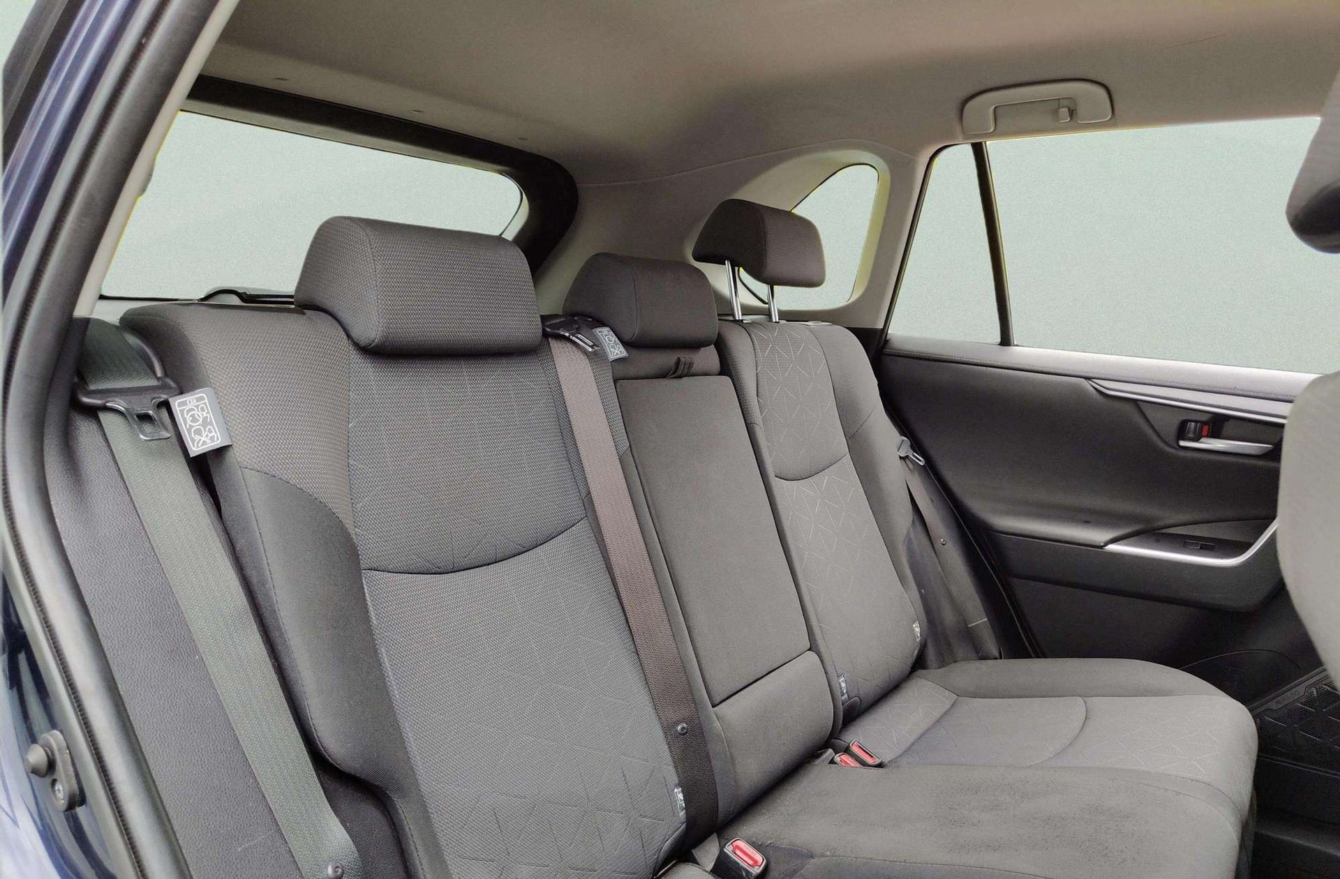 Toyota RAV4 2.5l hybrid Advance 4WD - foto 16
