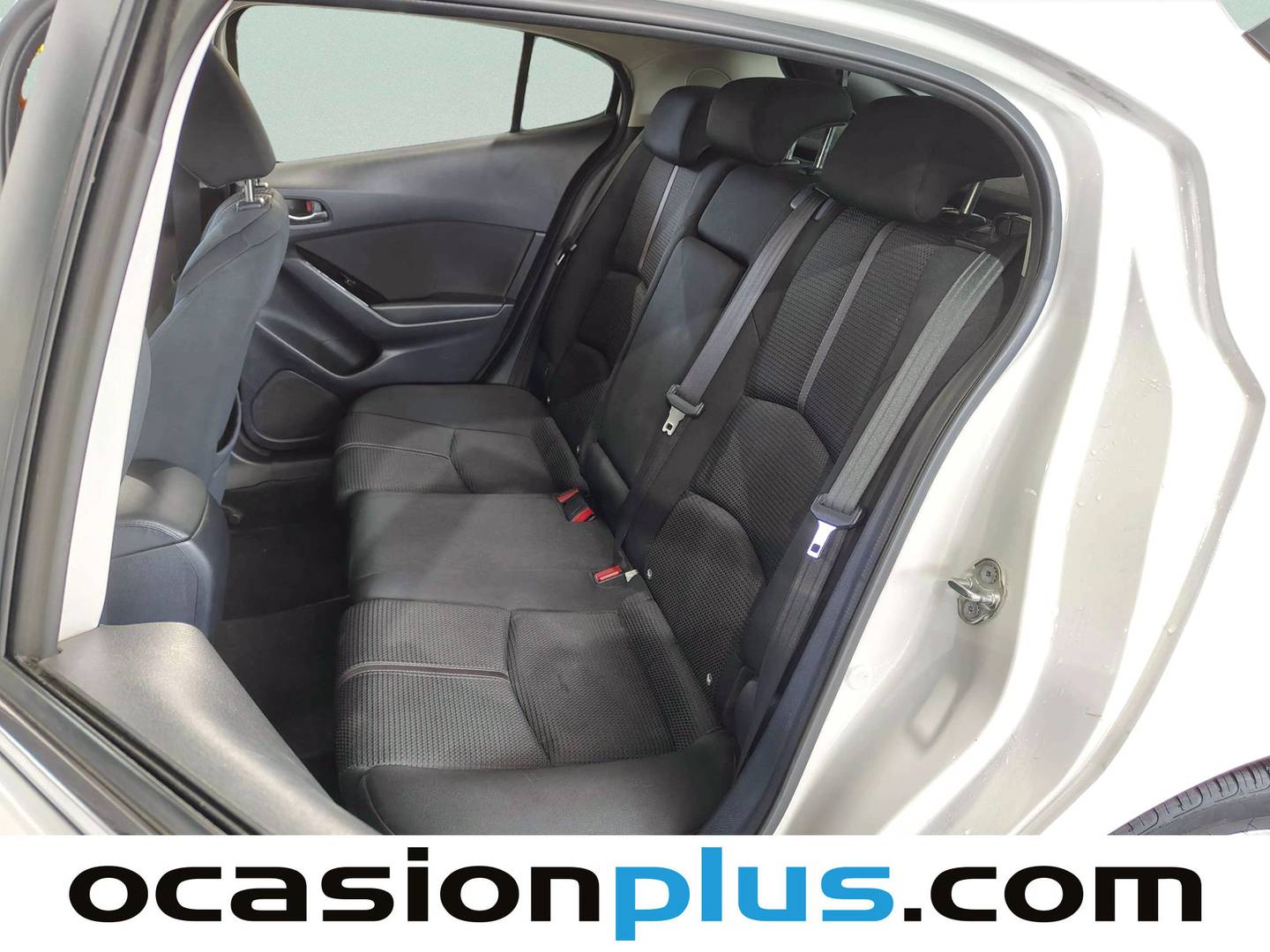 Foto asientos traseros Mazda Mazda3 Mazda Mazda 3 2.0 GE Luxury MT (120 CV)