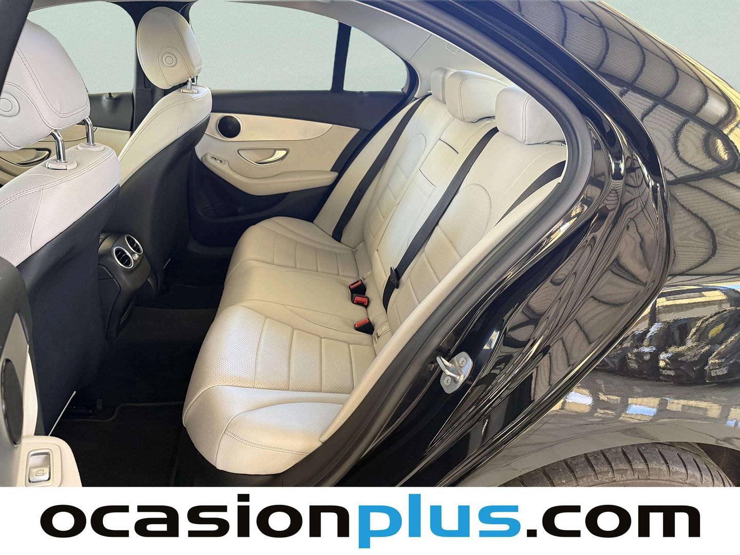 Foto asientos traseros Mercedes Clase C Mercedes Clase C 220 d (170 CV) Pack AMG