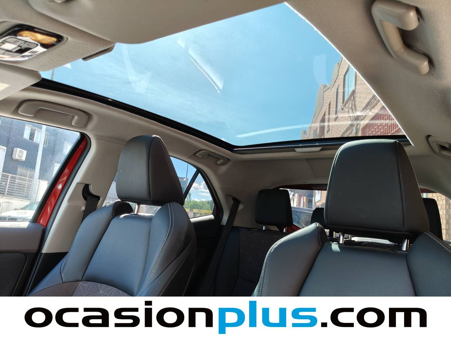 Extras y acabados del Toyota Yaris Cross Toyota Yaris Cross 120H Style Plus (116 CV)