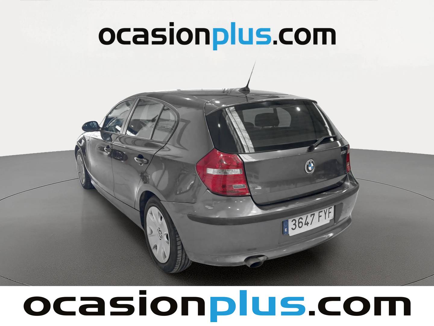 Foto trasera BMW Serie 1 BMW Serie 1 116i (122 CV) derecha