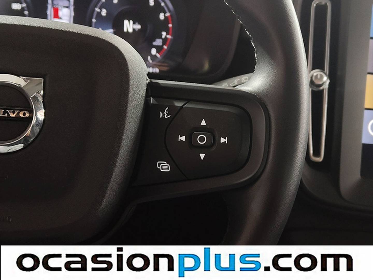 Foto Volvo XC40 Volvo XC40 T2 Essential (129 CV)