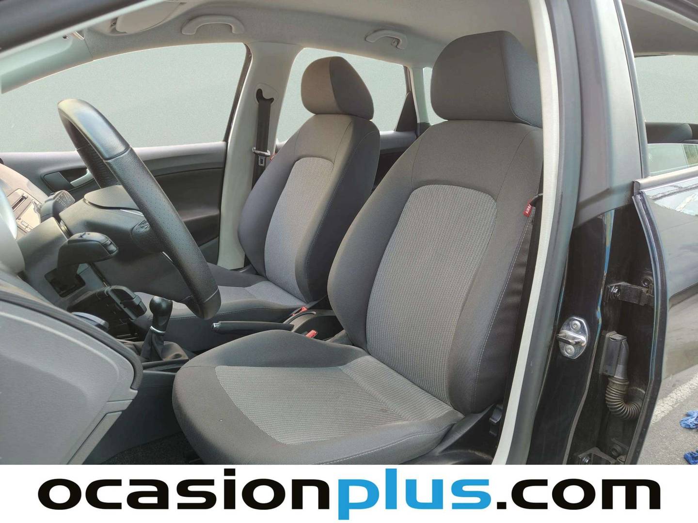 Foto asientos delanteros Seat Ibiza Seat Ibiza ST 1.4 Style (85 CV)