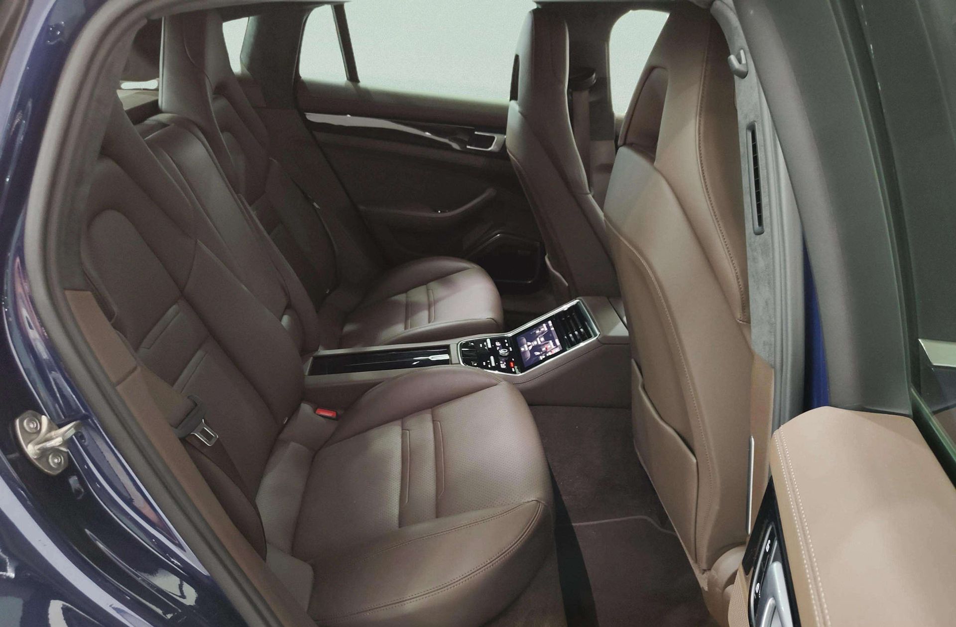 Porsche Panamera 4S E-Hybrid - foto 27