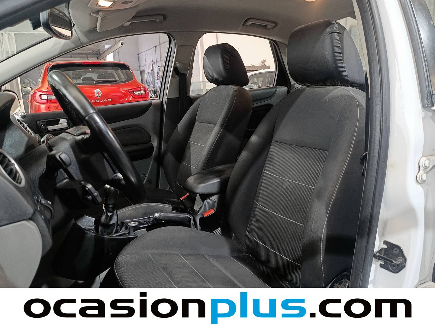 Foto asientos delanteros Ford Focus Ford Focus 1.6 TDCI Sedan Trend (109 CV)