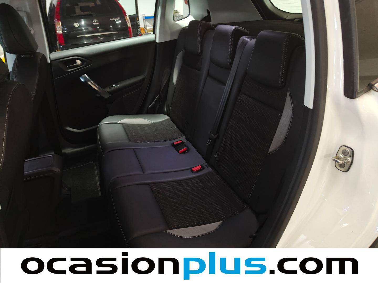 Foto asientos traseros Peugeot 2008 Peugeot 2008 PureTech 110 S&S Allure EAT6 (110 CV)