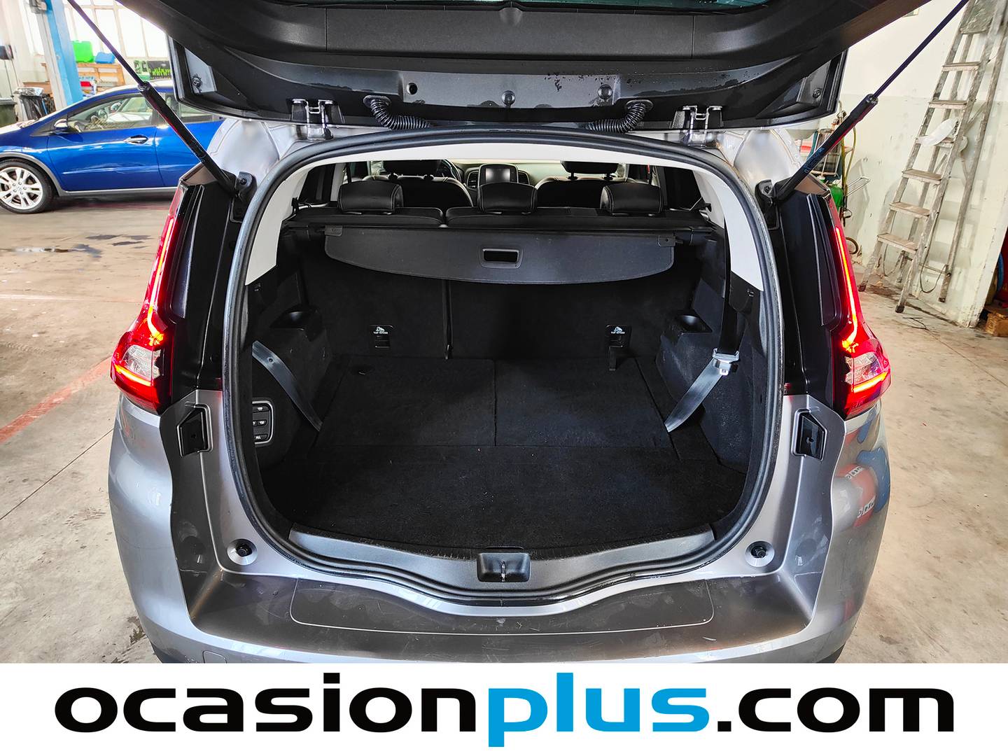 Foto Renault Grand Scénic Renault Grand Scenic Zen TCe (140 CV) EDC GPF siete plazas