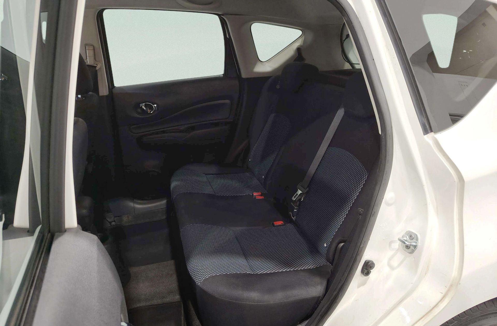 Nissan Note 1.2G DIG-S Tekna Sport Xtronic - foto 11