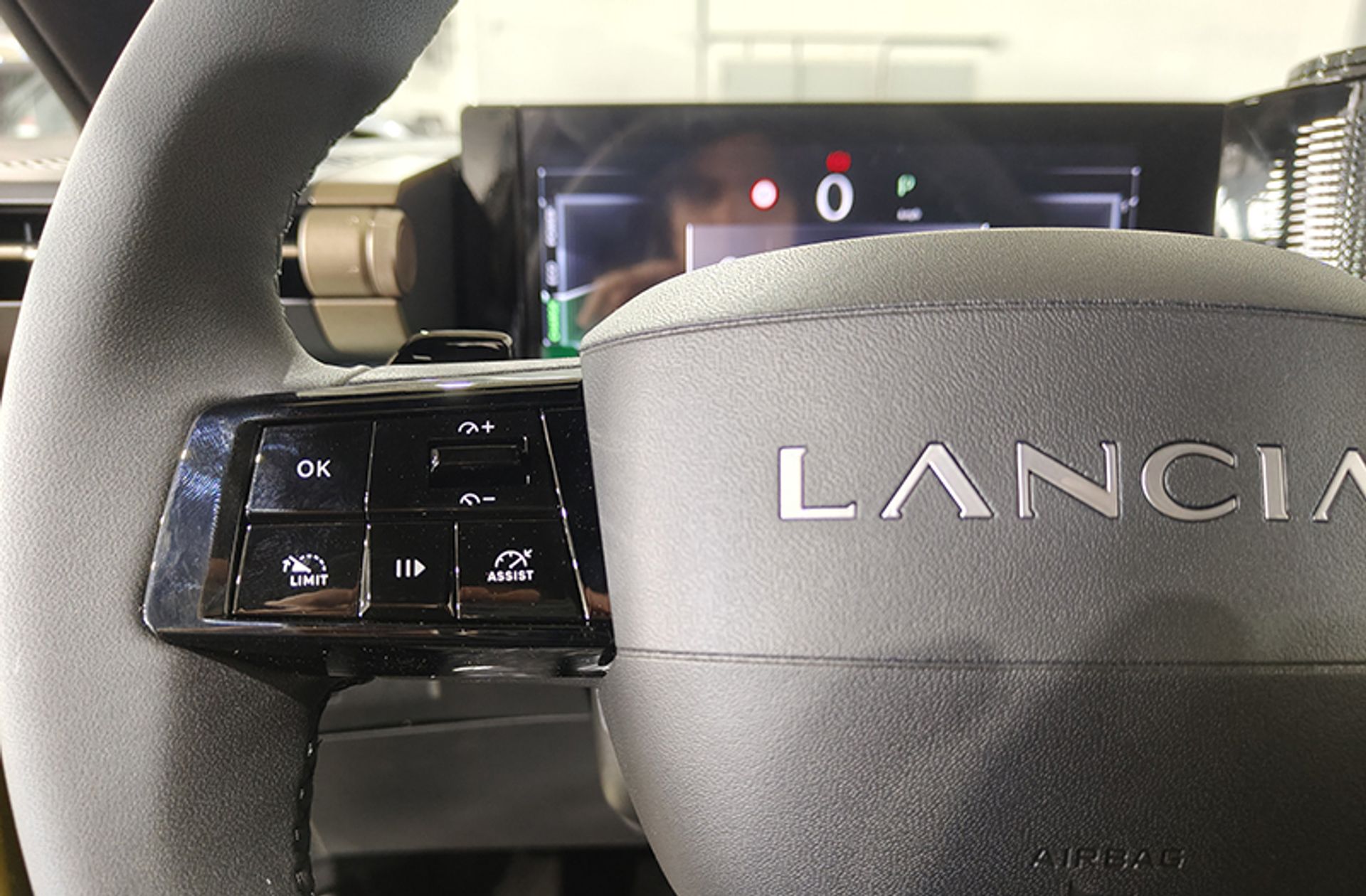 Lancia Ypsilon Hybrid - foto 25