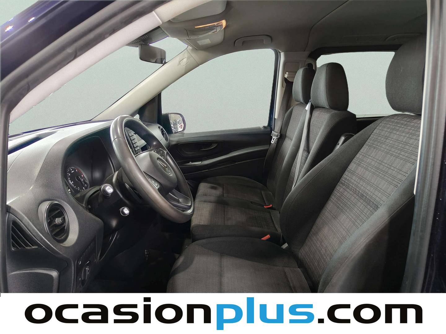 Foto asientos delanteros Mercedes Vito Mercedes Vito 116 CDI Tourer Pro Larga (163 CV) 9 Plazas