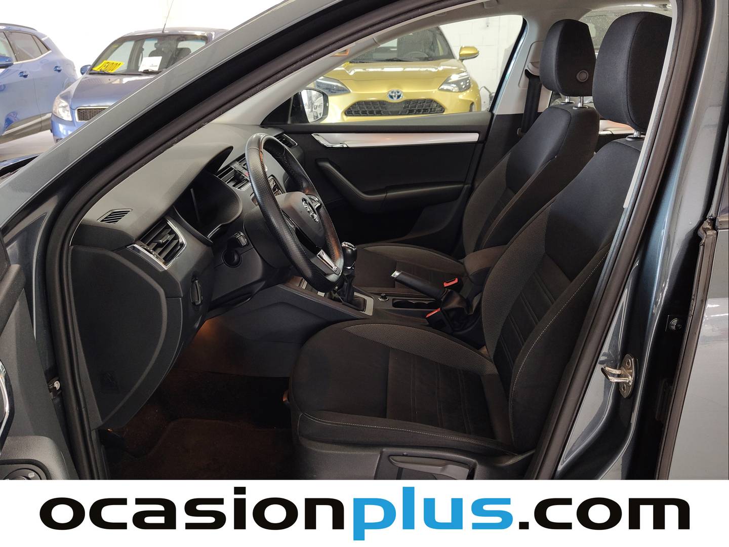 Foto asientos delanteros Skoda Octavia Skoda Octavia 1.5 TSI Ambition (150 CV)
