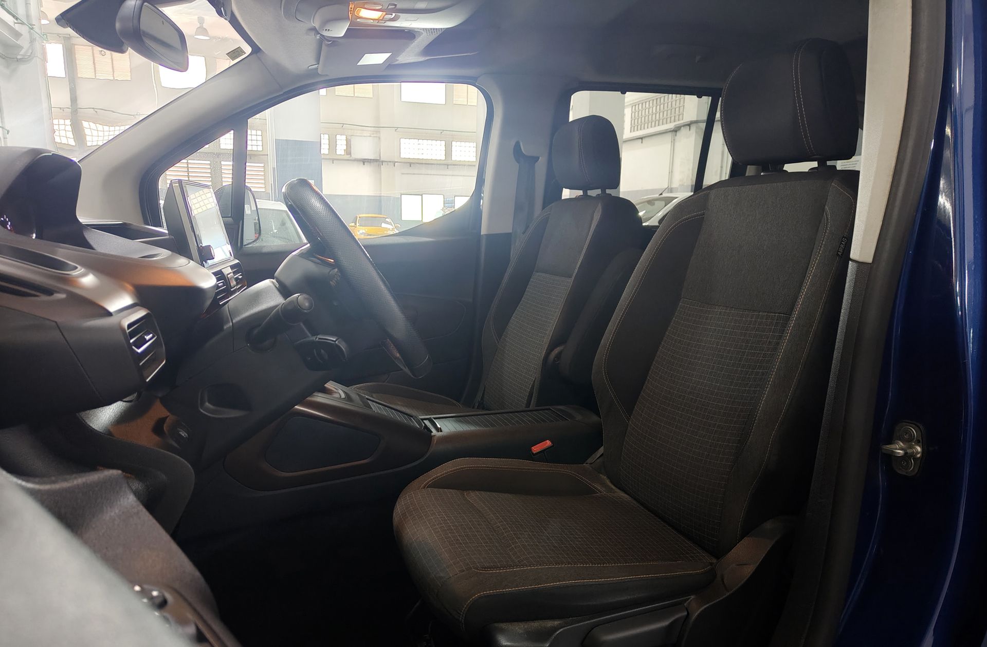 Peugeot Rifter BlueHDi 100 GT Line Standard - foto 10